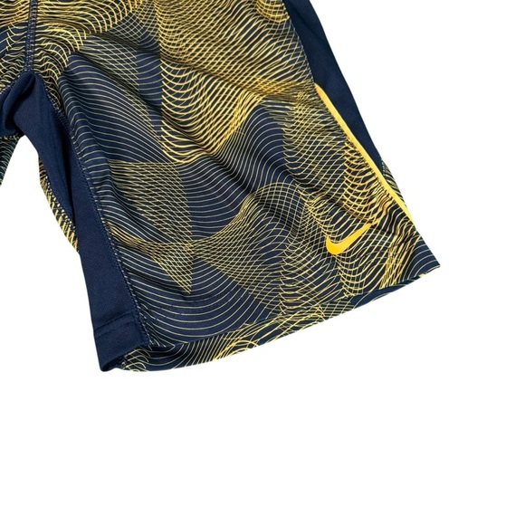 Nike Gym Shorts Geometric Dri Fit Performance Athletic With Pockets Boys Medium - Picture 2 of 12